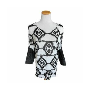 Womens H&M Divided Aztec Faux Leather Top - Sz M